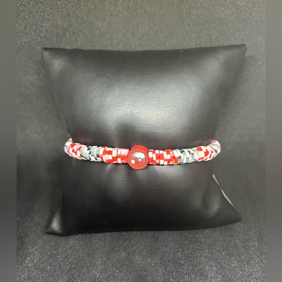 Poke Ball (Pokemon) Heishi Bracelet - Picture 2 of 7